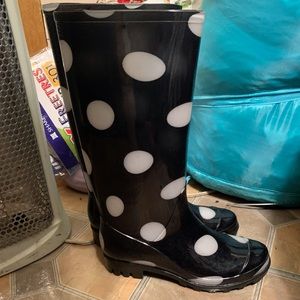 Rain boots